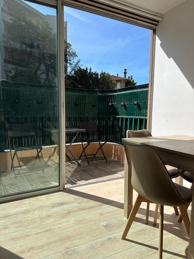 Charmant Studio Neuf 150M Plage Sur Avenue Principale Climatise Et Parking Cavalaire-sur-Mer Εξωτερικό φωτογραφία